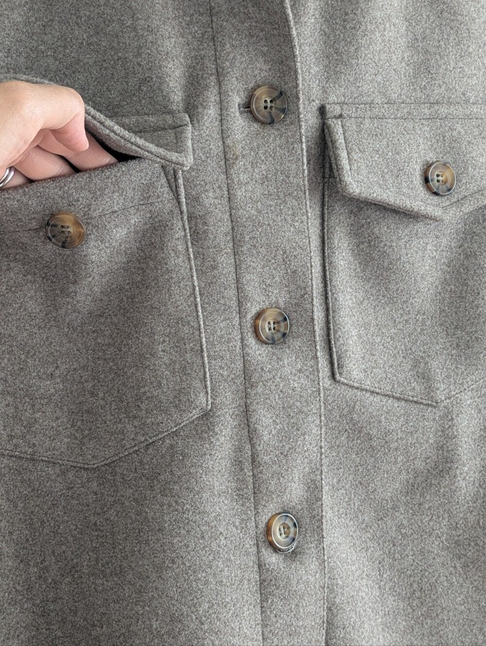 Felt Women's Shacket - Picture 4 of 8